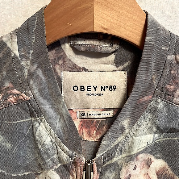 OBEY Lightweight Zip Floral Bomber-Style Jacket - Picture 3 of 9
